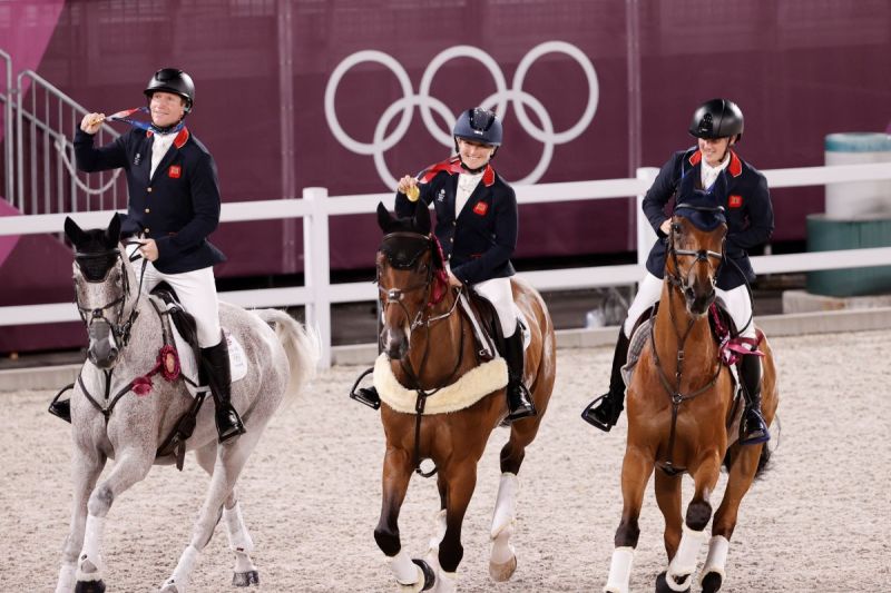 eventing team olympics, winners of olympic horse events, tokyo olympics equestrian events, julia krajewski eventing, oliver townend eventing, laura collett, tom mmcewen