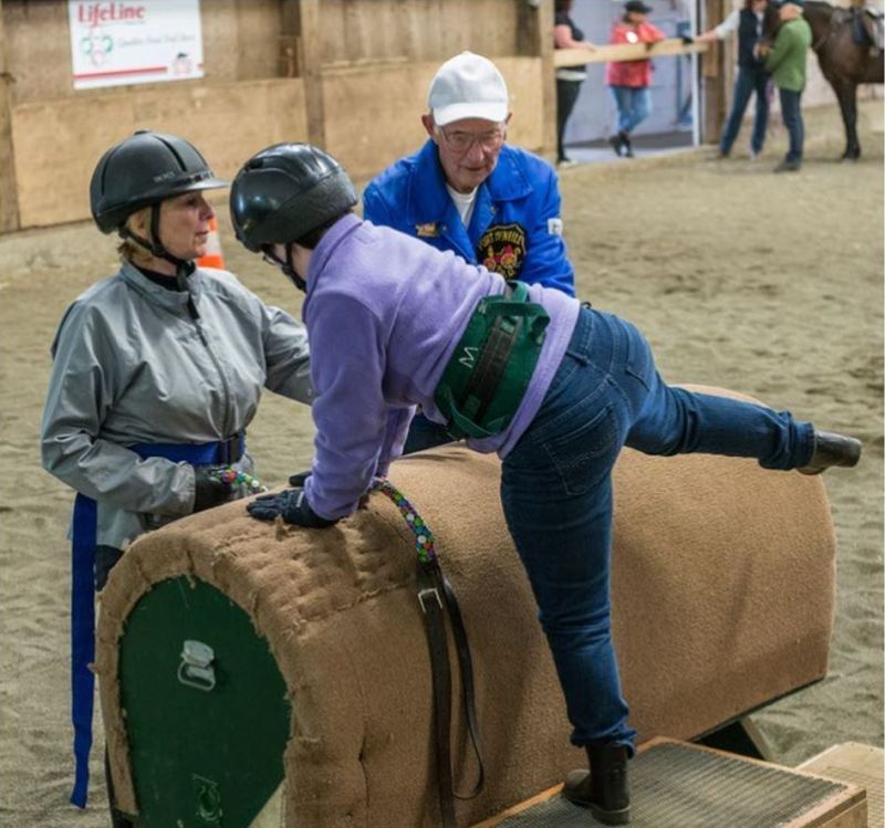 volunteer therapeutic riding, how to volunteer with horses, comox valley therapeutic riding society, cantra, canadian therapeutic riding association