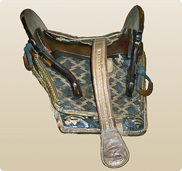 custom fit horse saddles, prestige italia, cloete saddles, jason mckenzie, visser, history of horse saddles