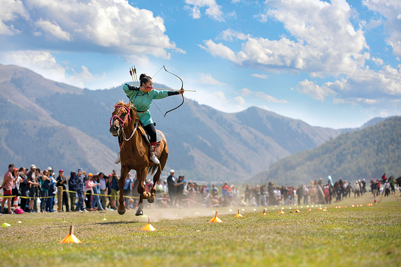 extreme horse sports in canada, archery on horseback, jousting on horseback, swordplay on horseback, Indian relay racing on horseback, shooting firearms on horseback