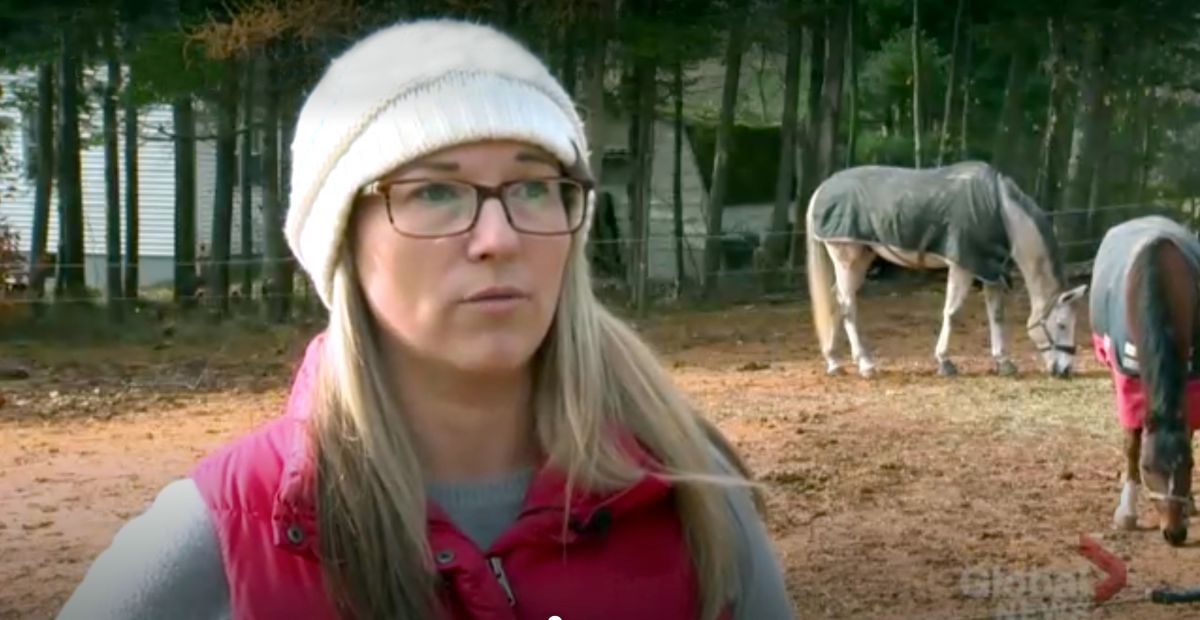 Why did Jessica McNutt lose amateur status? Jessica McNutt speaks out against Equestrian Canada, Should Jessica McNutt have accepted money from Dalhousie University?