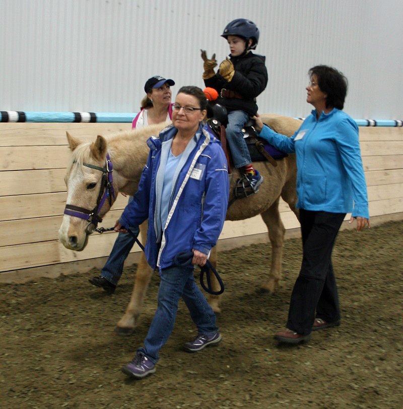 whitemud equine centre, welca, therapeutic riding