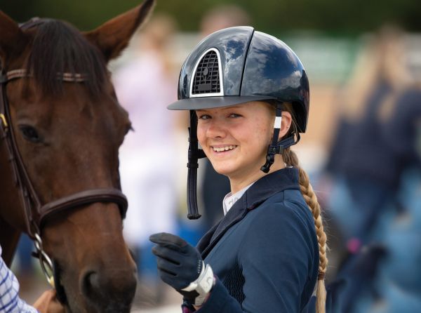 annika mcgivern equestrian psychology, anxiety horse show, emotions horse show, how do i calm down at horse show, equestrian psychology