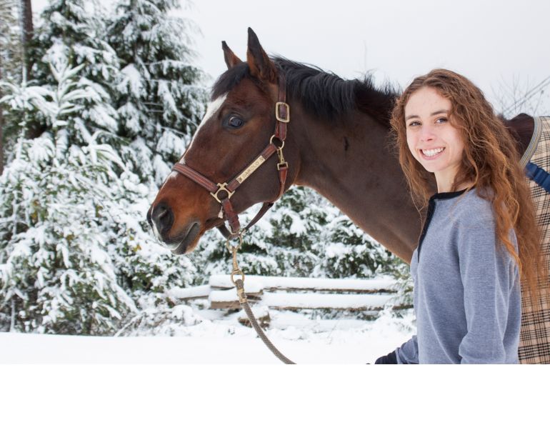 riding a horse winter, enjoy a horse in winter, autumn horse riding, winter horse riding, horse psychology, equestrian psychologists